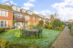 Estate Grounds- click for photo gallery